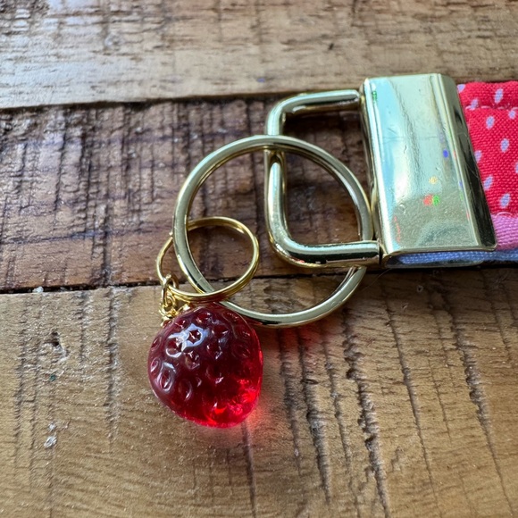 Strawberry Keychain - Picture 3 of 3